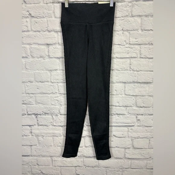 NWT OFFLINE By Aerie Big Chill Seamless Legging size S - Picture 4 of 10